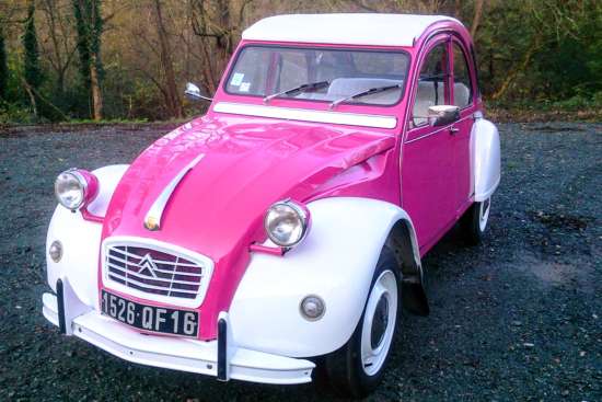 Vendee_Deuch_2CV6_Club_1977_Pink_70